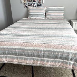 UGG bedding! Comforter and 2 shams